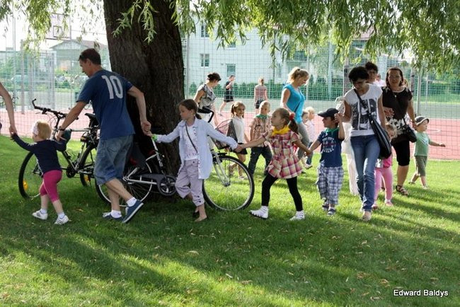 Przedszkolny festyn na Orliku (zdjęcia)