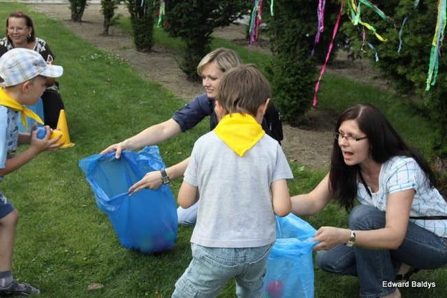 Przedszkolny festyn na Orliku (zdjęcia)