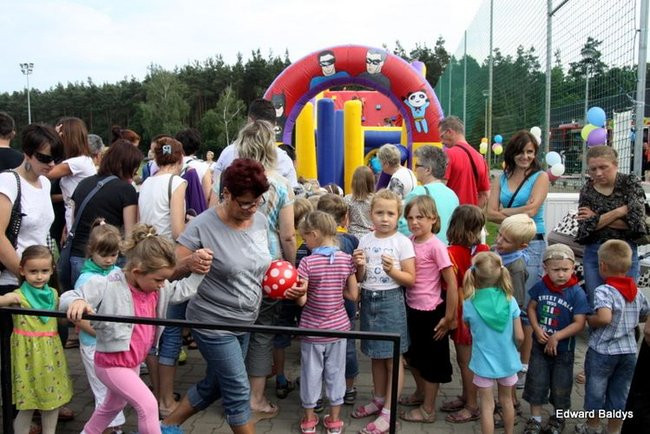 Przedszkolny festyn na Orliku (zdjęcia)