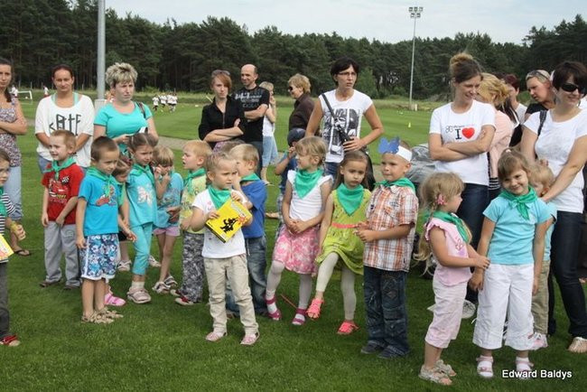 Przedszkolny festyn na Orliku (zdjęcia)