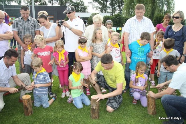 Przedszkolny festyn na Orliku (zdjęcia)