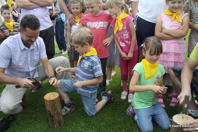 Przedszkolny festyn na Orliku (zdjęcia)