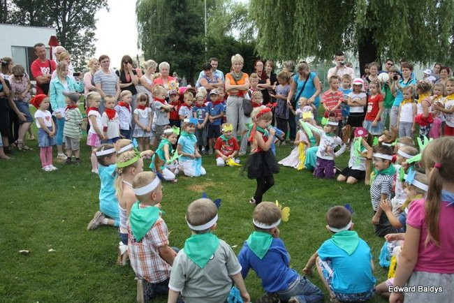 Przedszkolny festyn na Orliku (zdjęcia)