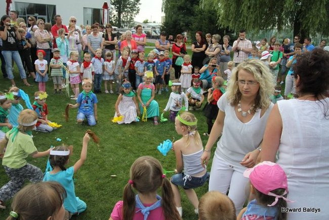 Przedszkolny festyn na Orliku (zdjęcia)