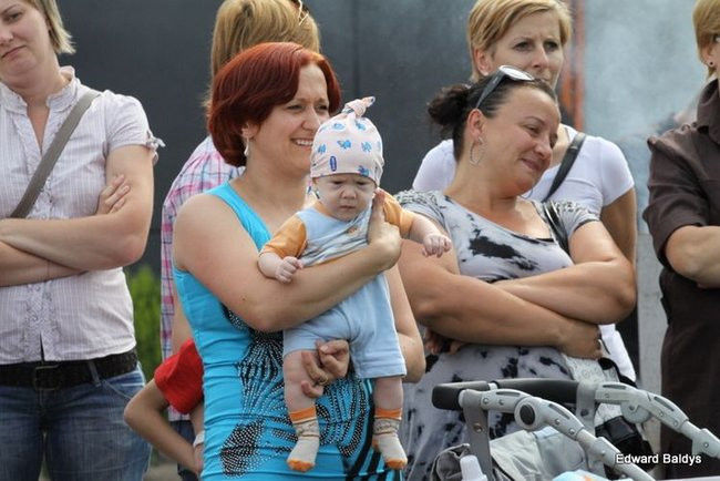 Przedszkolny festyn na Orliku (zdjęcia)