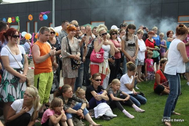 Przedszkolny festyn na Orliku (zdjęcia)