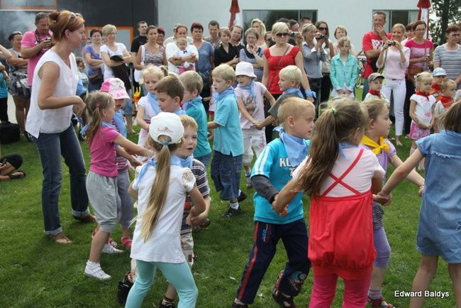 Przedszkolny festyn na Orliku (zdjęcia)