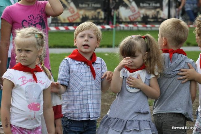 Przedszkolny festyn na Orliku (zdjęcia)