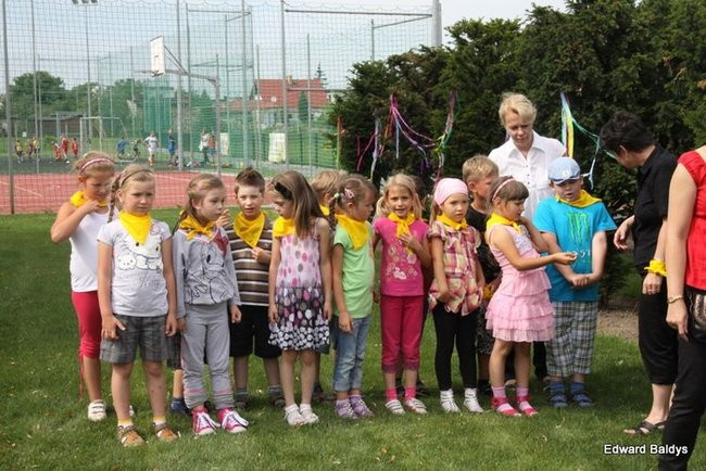 Przedszkolny festyn na Orliku (zdjęcia)