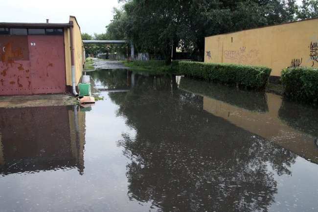 Leszno tonie w wodzie (zdjęcia)