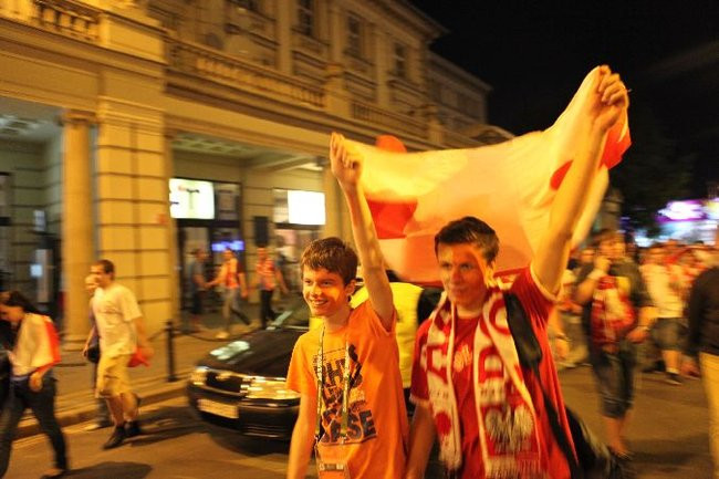 Euro 2012 oczami policji (dużo zdjęć)