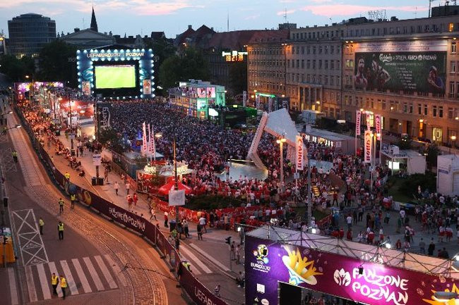 Euro 2012 oczami policji (dużo zdjęć)
