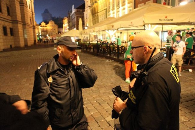 Euro 2012 oczami policji (dużo zdjęć)