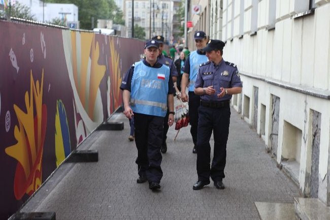 Euro 2012 oczami policji (dużo zdjęć)