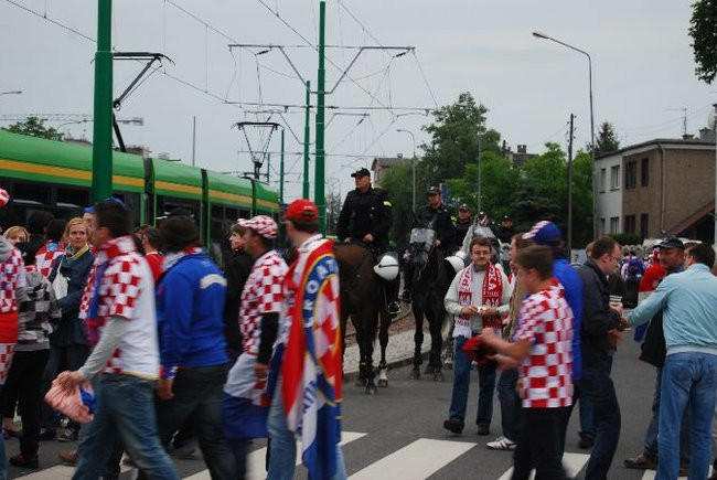 Euro 2012 oczami policji (dużo zdjęć)