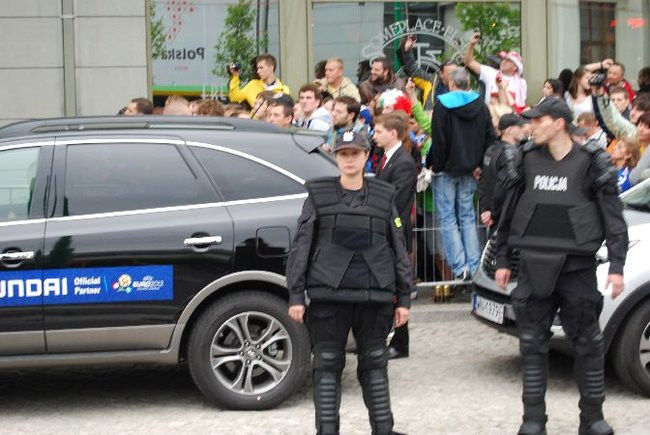 Euro 2012 oczami policji (dużo zdjęć)