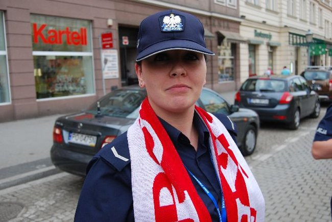Euro 2012 oczami policji (dużo zdjęć)