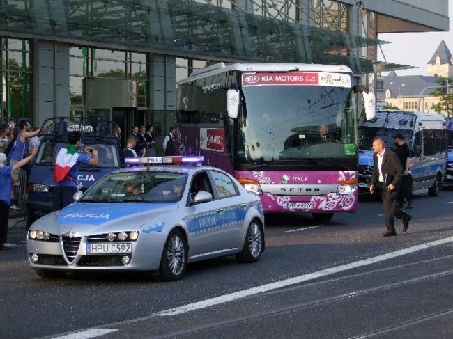 Euro 2012 oczami policji (dużo zdjęć)