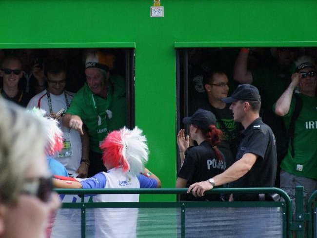 Euro 2012 oczami policji (dużo zdjęć)