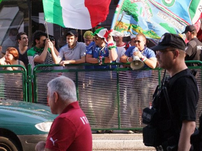 Euro 2012 oczami policji (dużo zdjęć)