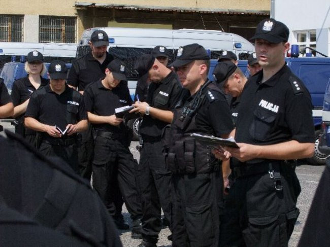 Euro 2012 oczami policji (dużo zdjęć)