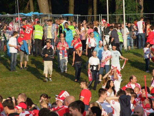 Euro 2012 oczami policji (dużo zdjęć)