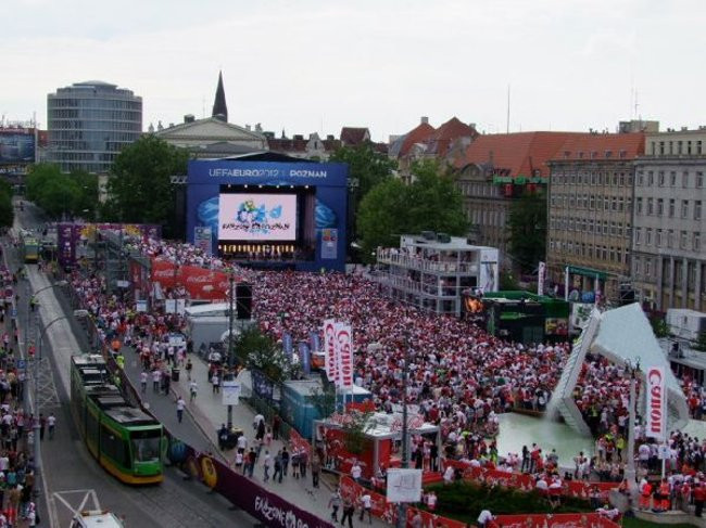 Euro 2012 oczami policji (dużo zdjęć)