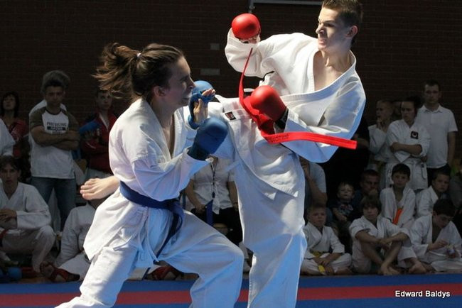 Karate w Gimnazjum nr 9 (zdjęcia)