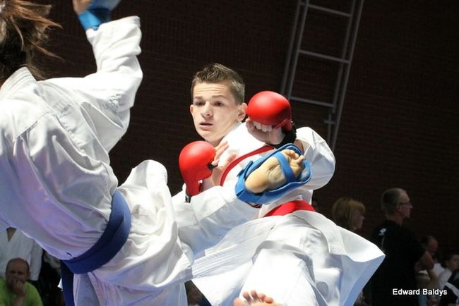 Karate w Gimnazjum nr 9 (zdjęcia)