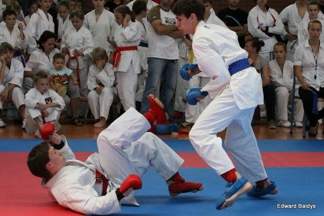 Karate w Gimnazjum nr 9 (zdjęcia)