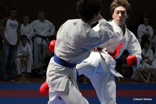 Karate w Gimnazjum nr 9 (zdjęcia)