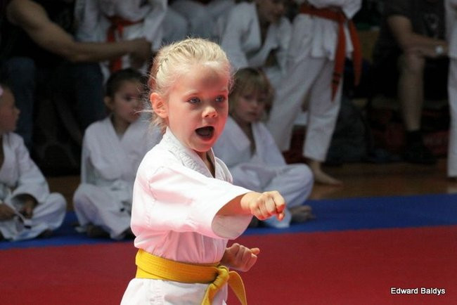 Karate w Gimnazjum nr 9 (zdjęcia)