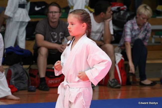 Karate w Gimnazjum nr 9 (zdjęcia)