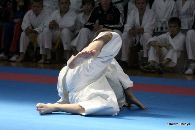 Karate w Gimnazjum nr 9 (zdjęcia)