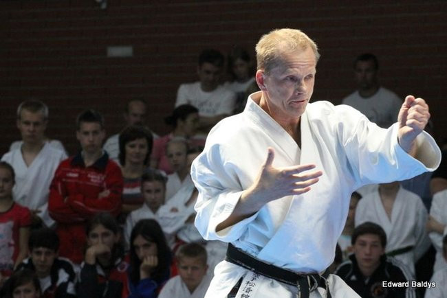 Karate w Gimnazjum nr 9 (zdjęcia)