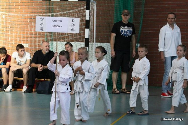 Karate w Gimnazjum nr 9 (zdjęcia)