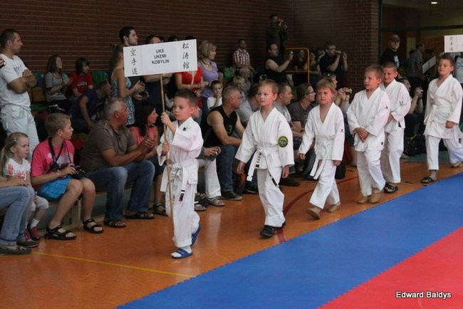 Karate w Gimnazjum nr 9 (zdjęcia)