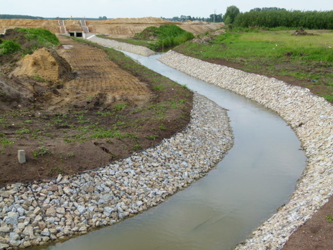 Zbiornik nabiera kształtu (zdjęcia)