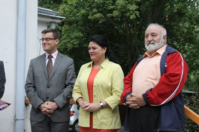 Seniorzy grają w boule (zdjęcia)