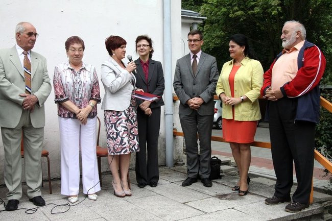 Seniorzy grają w boule (zdjęcia)