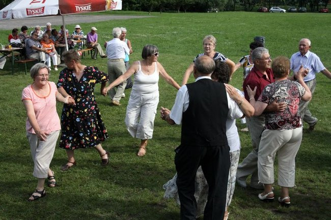 Na lotnisku bawili się seniorzy (dużo zdjęć)