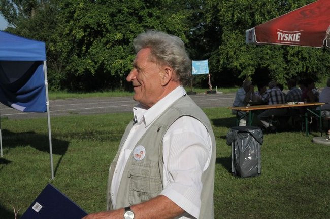 Na lotnisku bawili się seniorzy (dużo zdjęć)