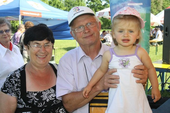 Na lotnisku bawili się seniorzy (dużo zdjęć)