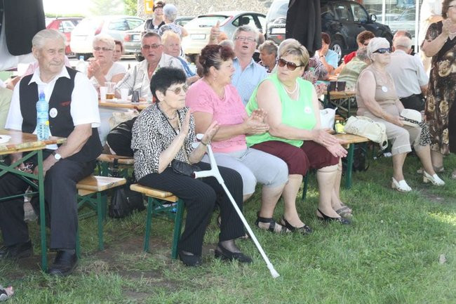 Na lotnisku bawili się seniorzy (dużo zdjęć)