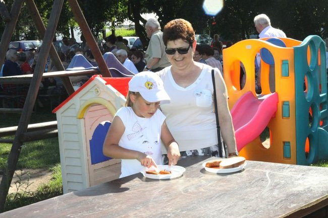 Na lotnisku bawili się seniorzy (dużo zdjęć)