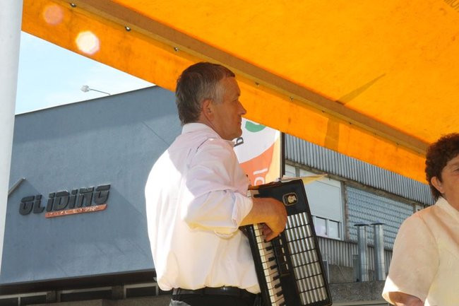 Na lotnisku bawili się seniorzy (dużo zdjęć)