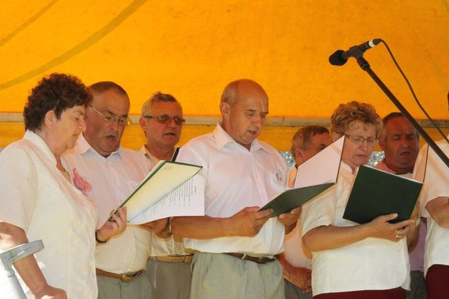 Na lotnisku bawili się seniorzy (dużo zdjęć)