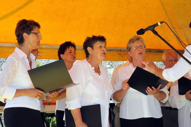 Na lotnisku bawili się seniorzy (dużo zdjęć)