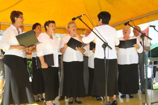 Na lotnisku bawili się seniorzy (dużo zdjęć)