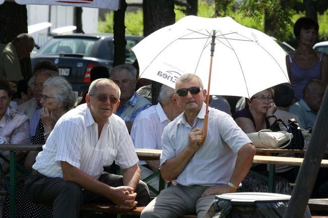 Na lotnisku bawili się seniorzy (dużo zdjęć)